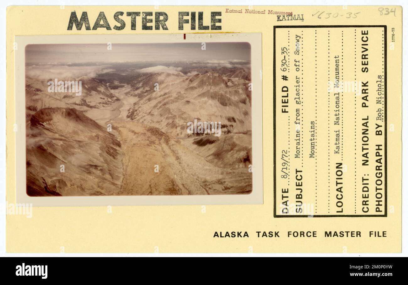 Moraine depuis le glacier au large des Snowy Mountains. Photographies du Groupe de travail de l'Alaska Banque D'Images