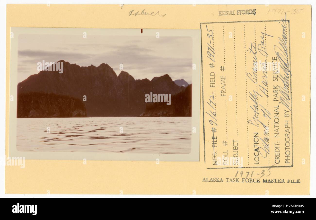 Probablement Granite Island au large de Harris Bay. Photographies du Groupe de travail de l'Alaska Banque D'Images