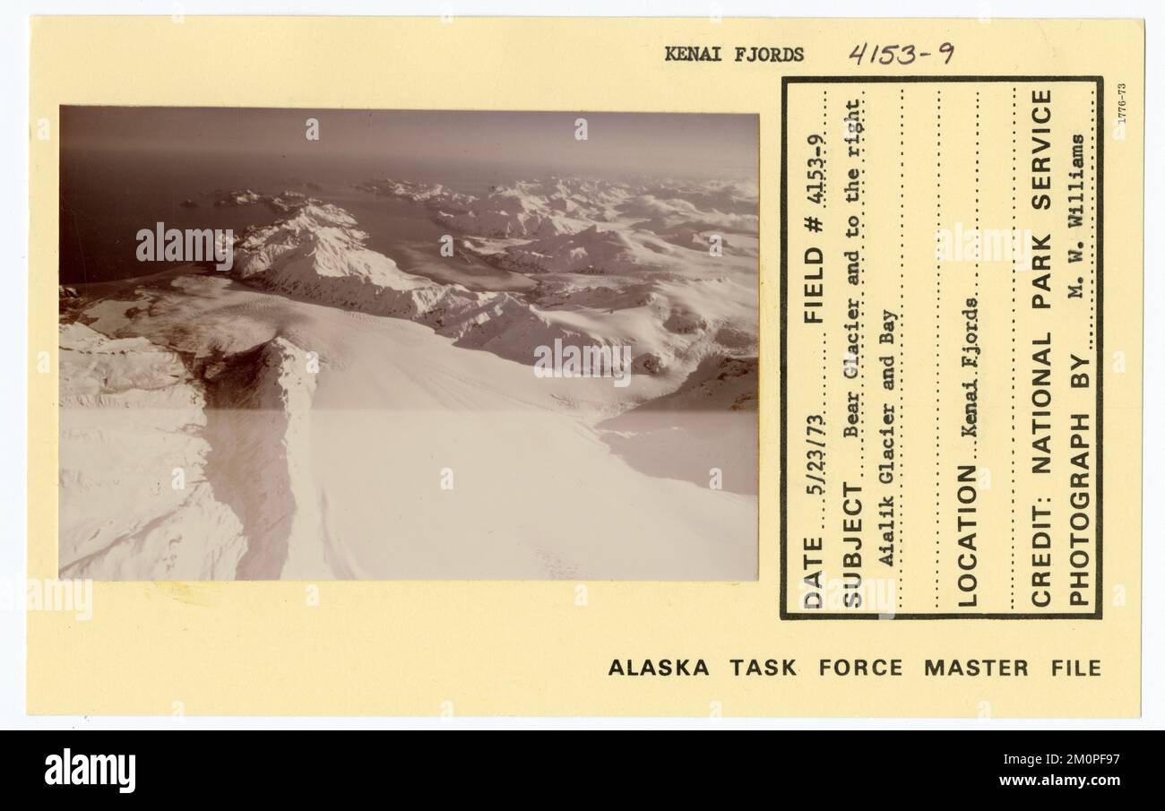 Bear Glacier et sur la droite Aialik Glacier and Bay. Photographies du Groupe de travail de l'Alaska Banque D'Images