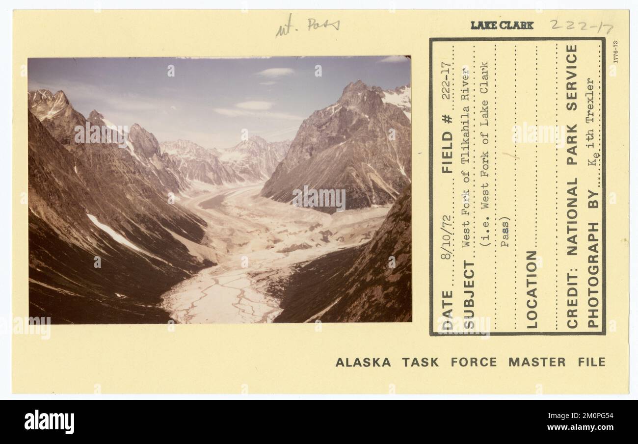 Fourche ouest de la rivière Tlikahila (c.-à-d. fourche ouest du col du lac Clark). Photographies du Groupe de travail de l'Alaska Banque D'Images