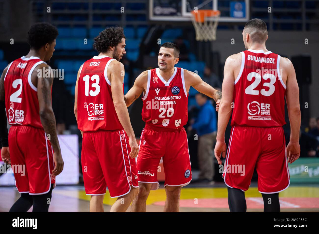 Athènes, Grèce. 07th décembre 2022. Les joueurs de UNAHOTELS Reggio Emilia lors de la Ligue des champions de basket-ball, Gamaday 5, match entre AEK Athènes BC et MANAHOTELS Reggio Emilia au Hall olympique Ano Liossia sur 7 décembre 2022 à Athènes, Grèce. Crédit : Agence photo indépendante/Alamy Live News Banque D'Images