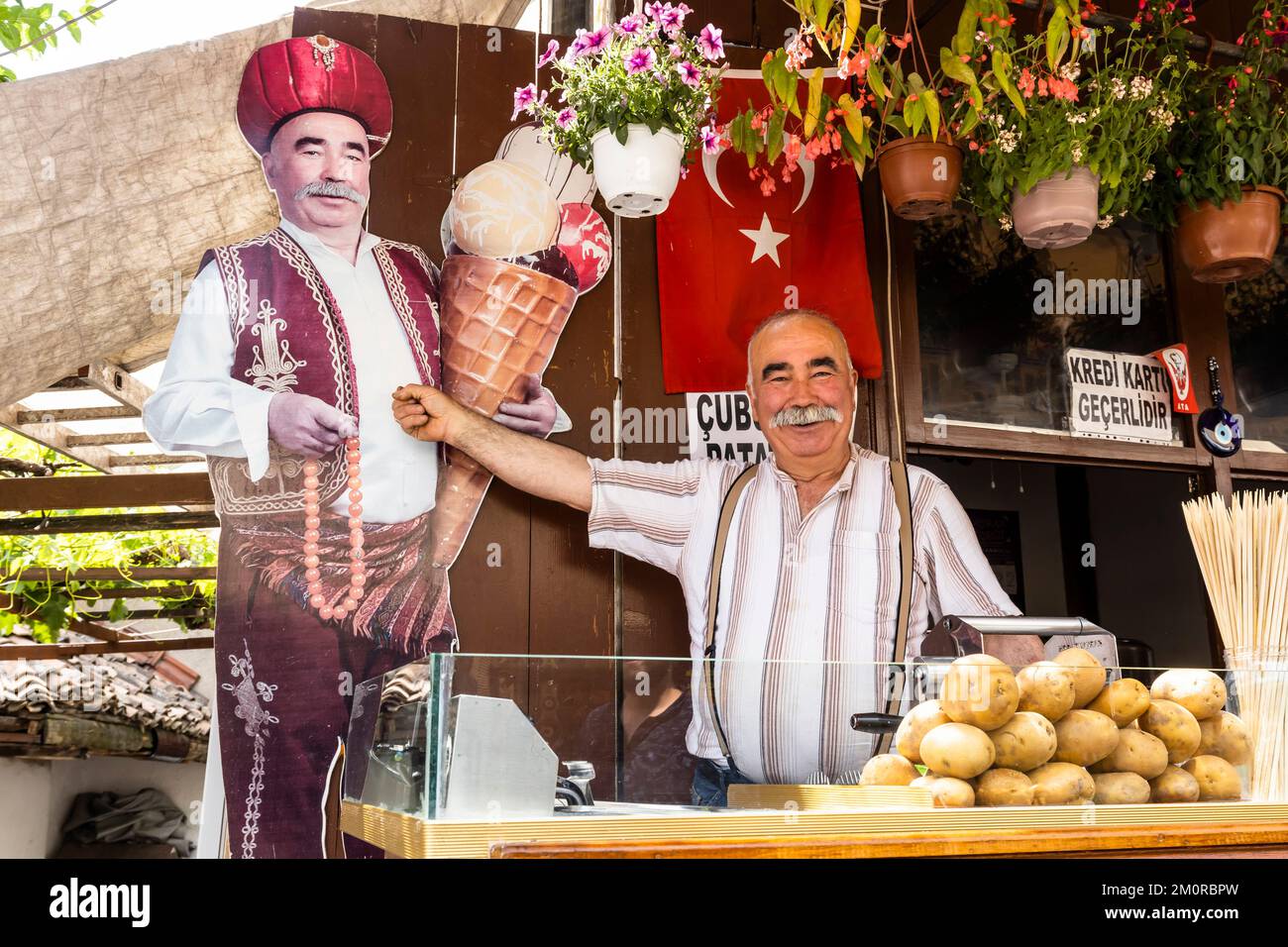 Ville de Safranbolu, propriétaire du magasin de glace, rue bazzar, province de Karabuk, Anatolie, Turquie, Asie mineure, Asie Banque D'Images