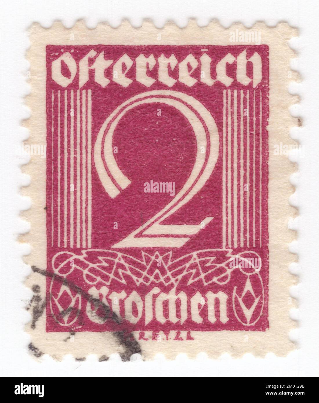 AUTRICHE - 1925: Original annulé timbre-poste autrichien de 2 gros-chen en bordeaux avec chiffre Banque D'Images