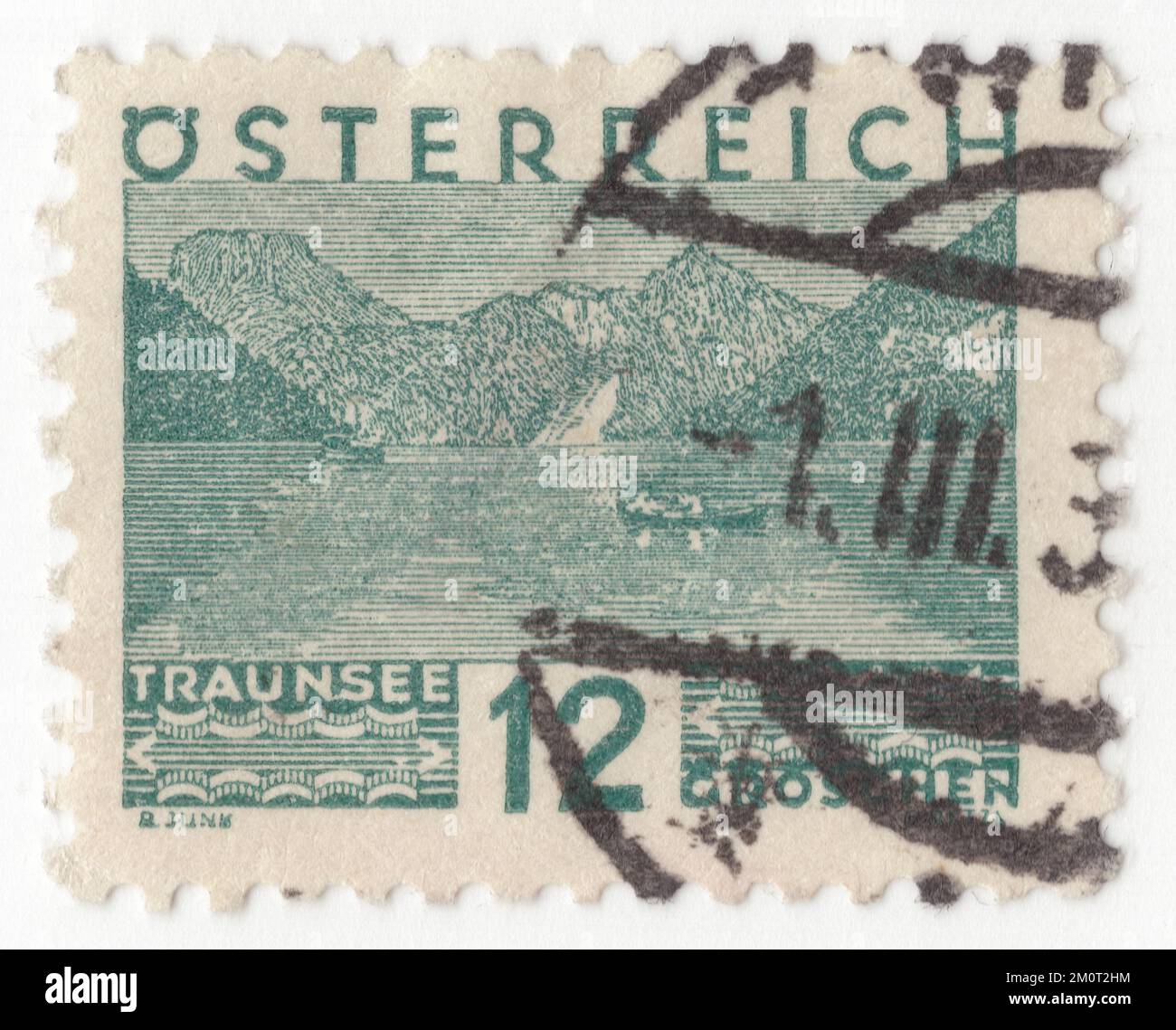 AUTRICHE - 1932: Timbre-poste autrichien original annulé de 12 gros-chen bleu-vert. Villes autrichiennes: Traunsee Banque D'Images