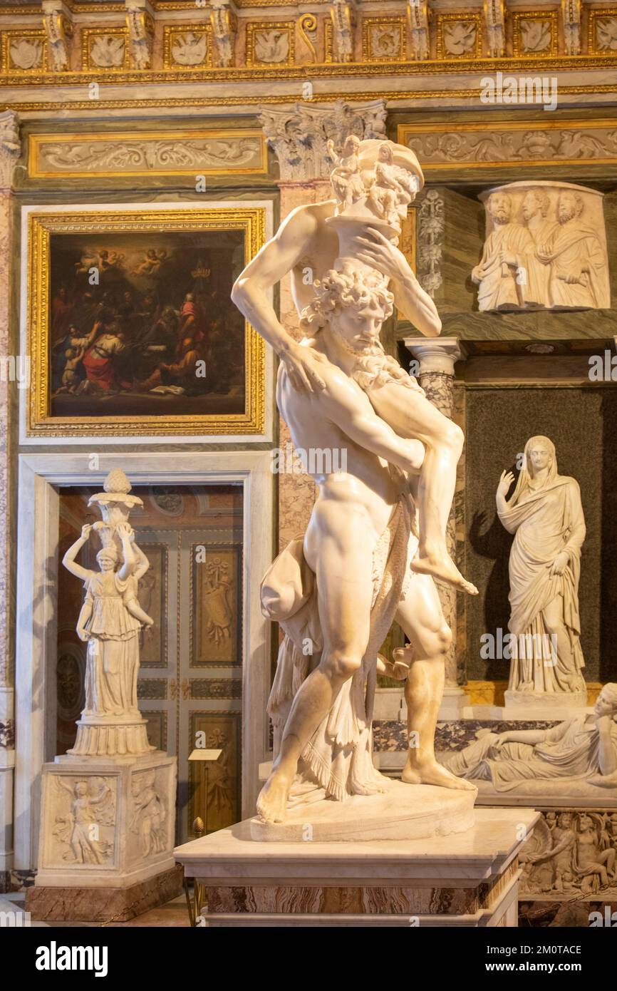Italie, Latium, Rome, galerie Borghèse, statue de Gian Lorenzo Bernini, Aeneas, Anchises et Ascanius datant de 1619 Banque D'Images
