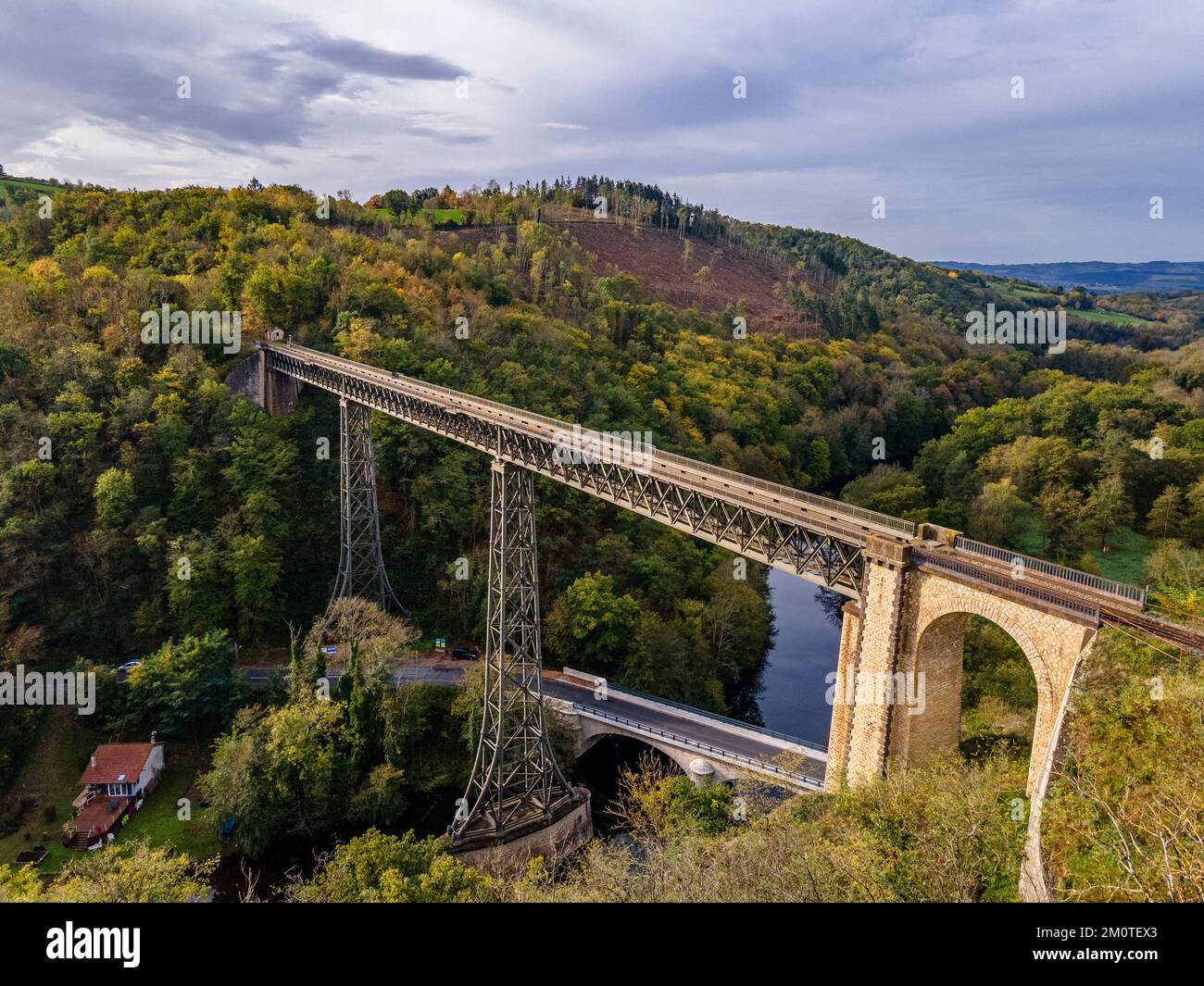 Viaduc rouzat Banque de photographies et d’images à haute résolution