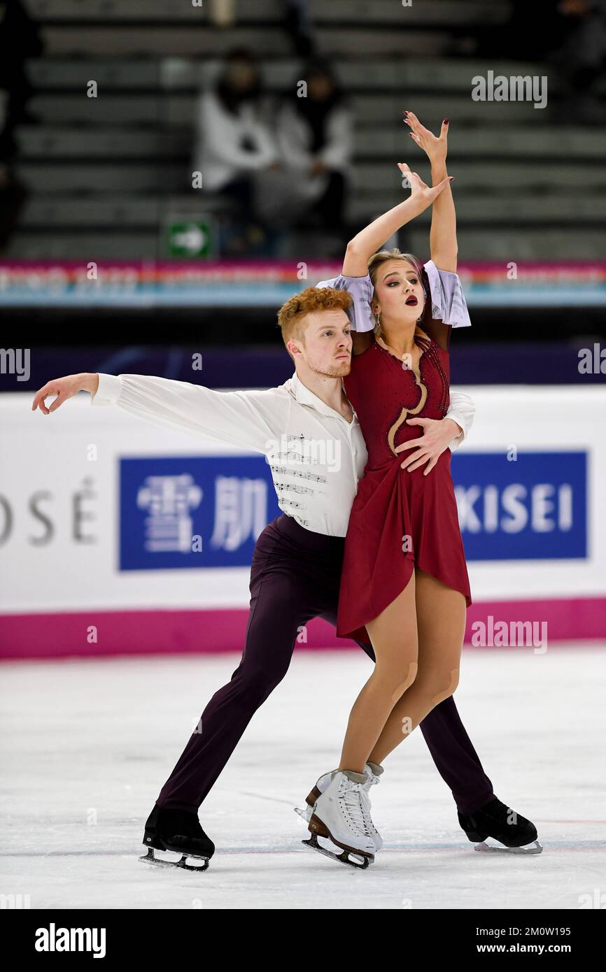 Nadiia BASHYNSKA et Peter BEAUMONT (CAN), pendant la pratique junior de danse sur glace, à la finale 2022 du Grand Prix de patinage artistique de l'UIP, à Palavela, on 8 décembre 2022, à Turin, Italie. Credit: Raniero Corbelletti/AFLO/Alay Live News Banque D'Images