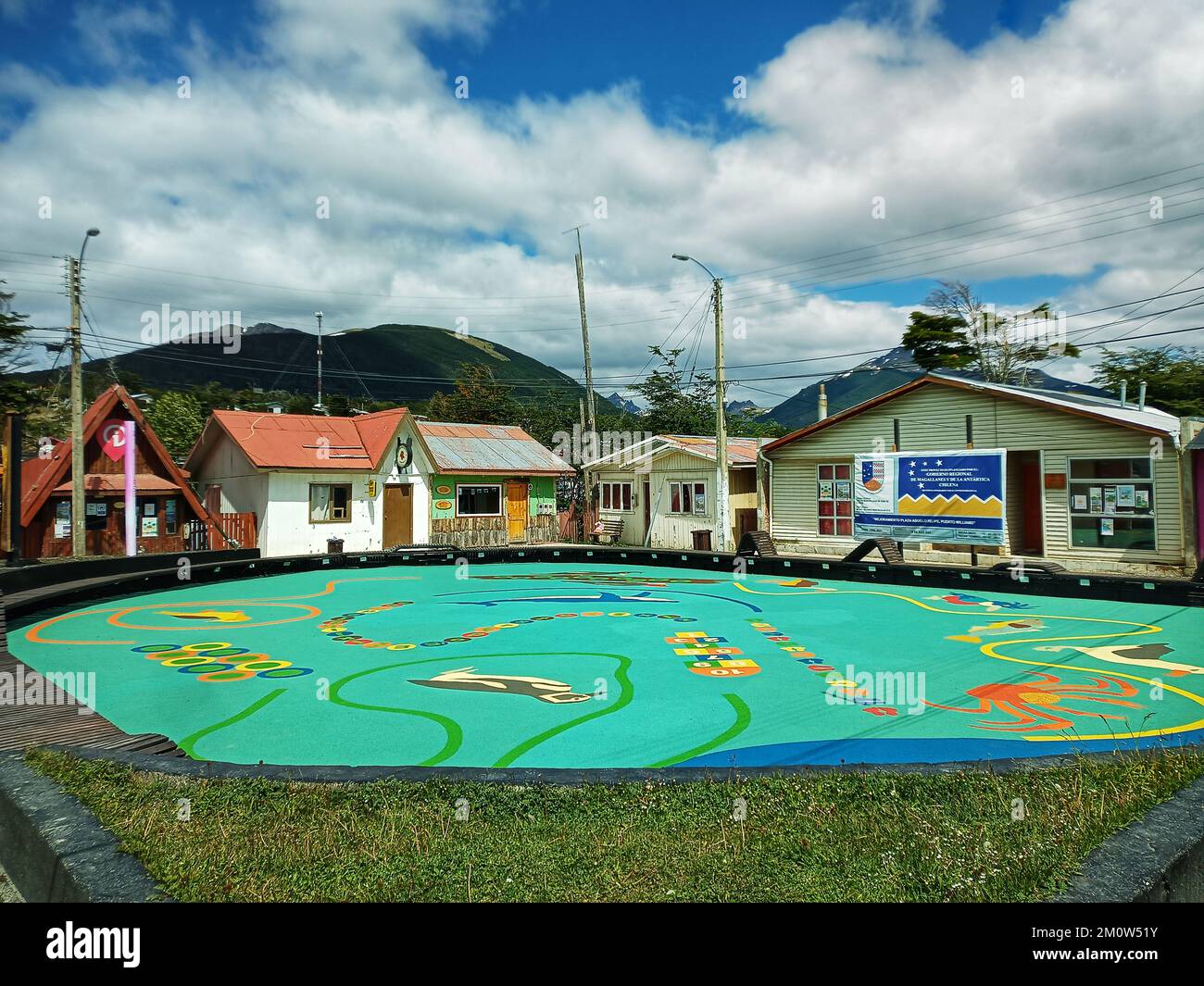plaza abuelo felipe, Puerto Williams, l'île de Navarino, Tierra del Fuego, rues à puerto williams, chili, puerto williams, antactica, Banque D'Images