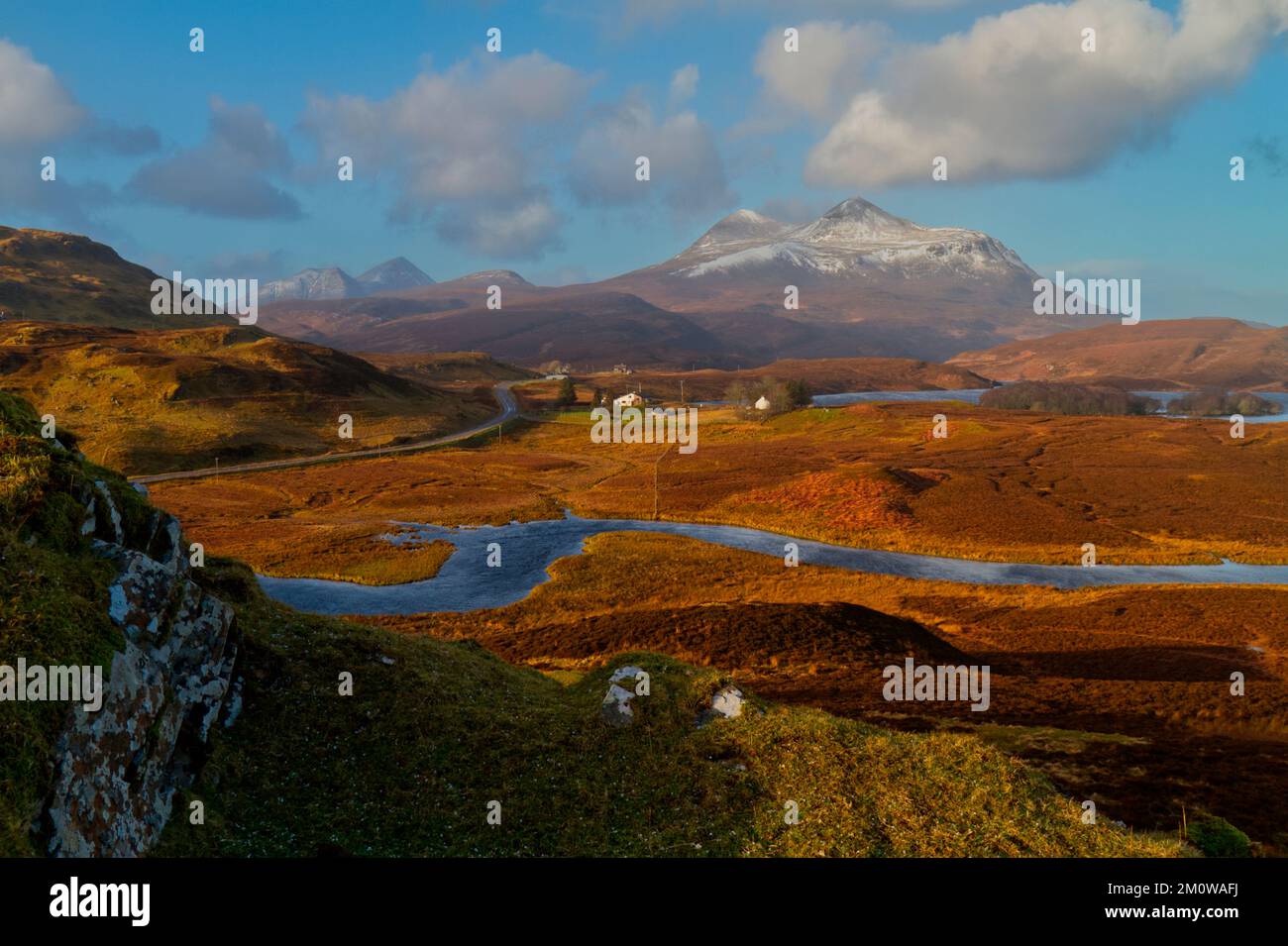 Route cUL Mor Mountain et North Coast 500, North West Highlands Banque D'Images