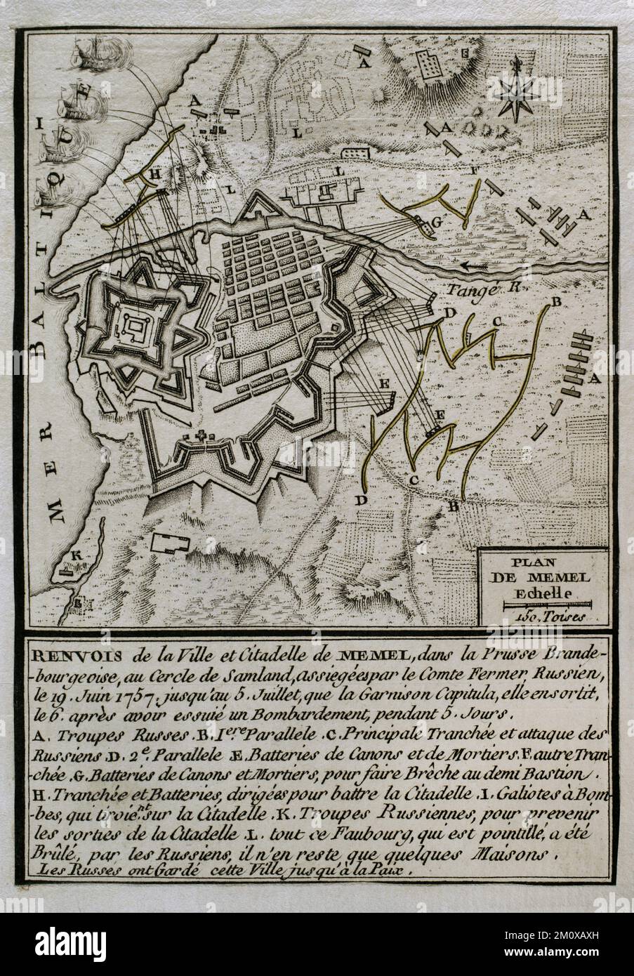 Guerre de sept ans (1756-1763). Carte du bombardement russe de Memel, 1757. Sur 19 juin 1757, l'armée russe, commandée par le maréchal Stepan Fyodorovich Apraksin, assiégea la ville pour s'emparer de l'une des plus fortes forteresses de Prusse. Après cinq jours de tirs d'artillerie sévères, les troupes russes ont réussi leur assaut. La garnison capitula le 6 juillet et fut prise par les Russes pour le reste de la guerre. Memel a été utilisé par les Russes comme une base à partir de laquelle envahir la Prusse orientale. Publié en 1765 par le cartographe Jean de Beaurain (1696-1771) comme illustration de sa Grande carte Banque D'Images