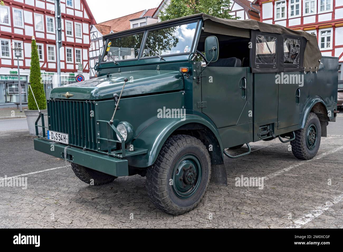 Voiture d'époque Borgward B 2000 AO, transmission intégrale avec moteur à essence, Kübelwagen, véhicule tout-terrain, véhicule militaire des forces armées allemandes, camion, Banque D'Images