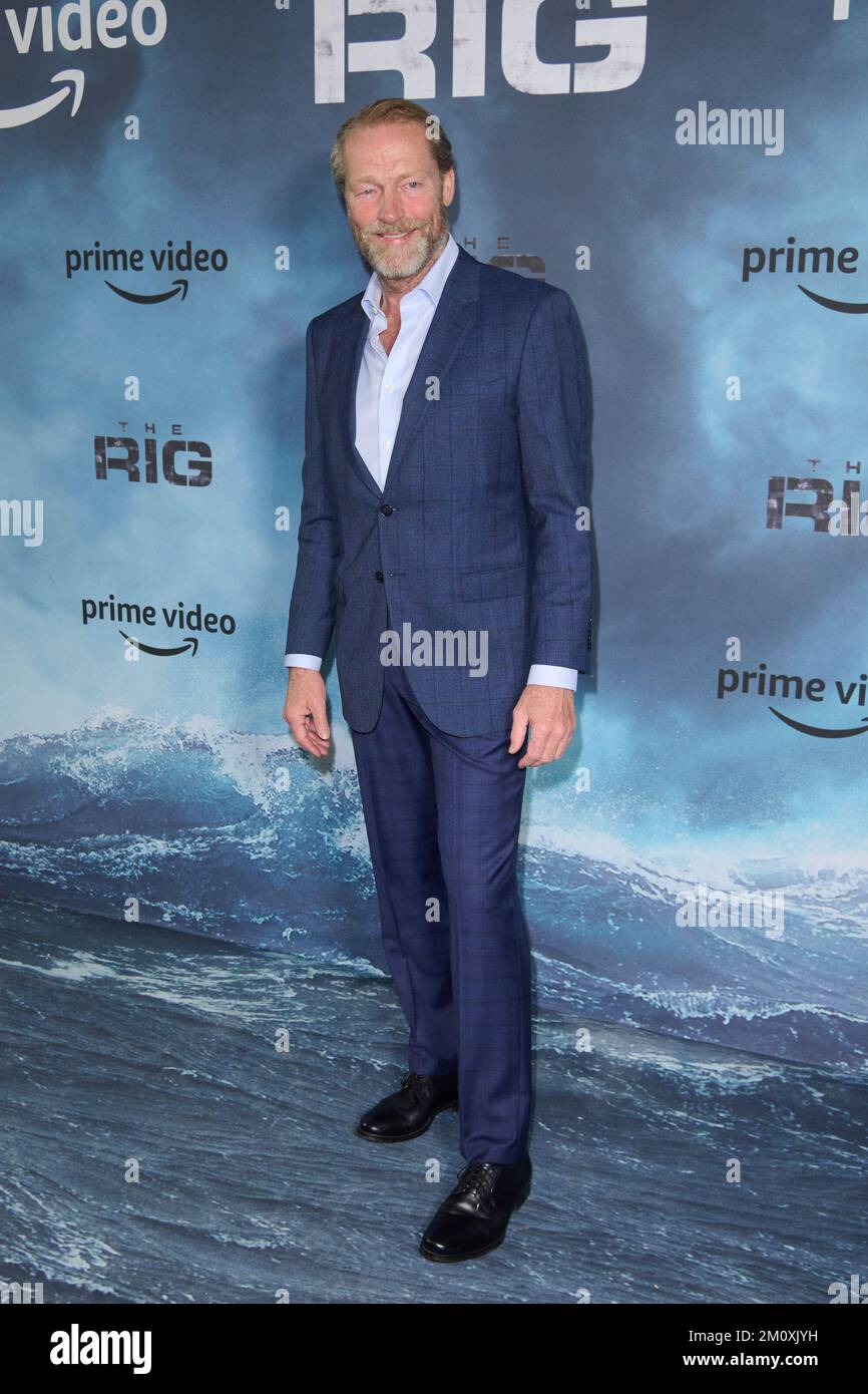 Londres, Royaume-Uni . 8 décembre 2022 . Iain Glen photographié à la première de Londres du Rig qui a eu lieu au Regent Street Cinema. Crédit : Alan D West/EMPICS/Alay Live News Banque D'Images