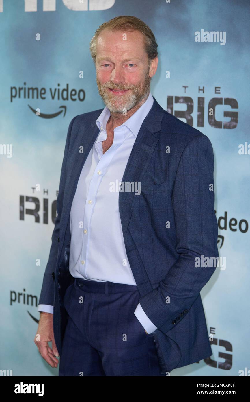 Londres, Royaume-Uni . 8 décembre 2022 . Iain Glen photographié à la première de Londres du Rig qui a eu lieu au Regent Street Cinema. Crédit : Alan D West/EMPICS/Alay Live News Banque D'Images