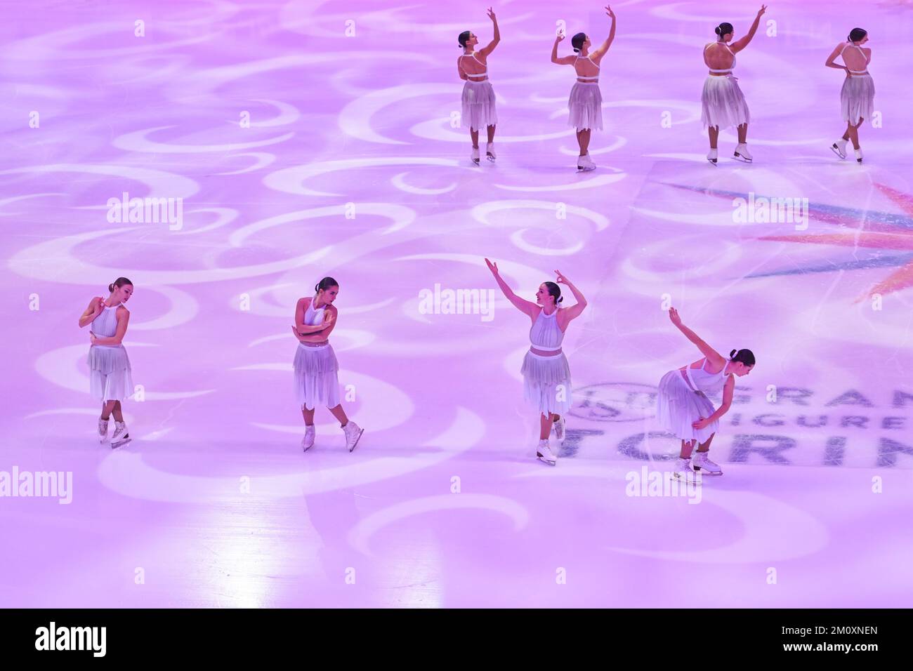 Cérémonie d'ouverture, à la finale 2022 du Grand Prix de patinage artistique de l'UIP, à Palavela, sur 8 décembre 2022, à Turin, en Italie. Credit: Raniero Corbelletti/AFLO/Alay Live News Banque D'Images