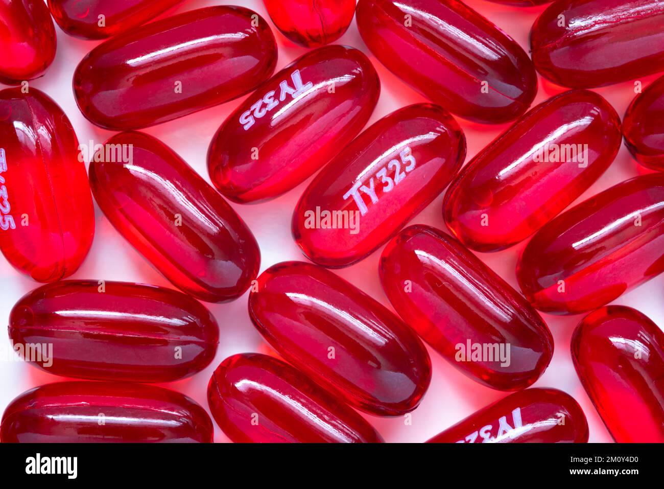 8 décembre 2022. Plusieurs pilules Tylenol de gels liquides pour soulager rapidement la douleur et la fièvre Banque D'Images