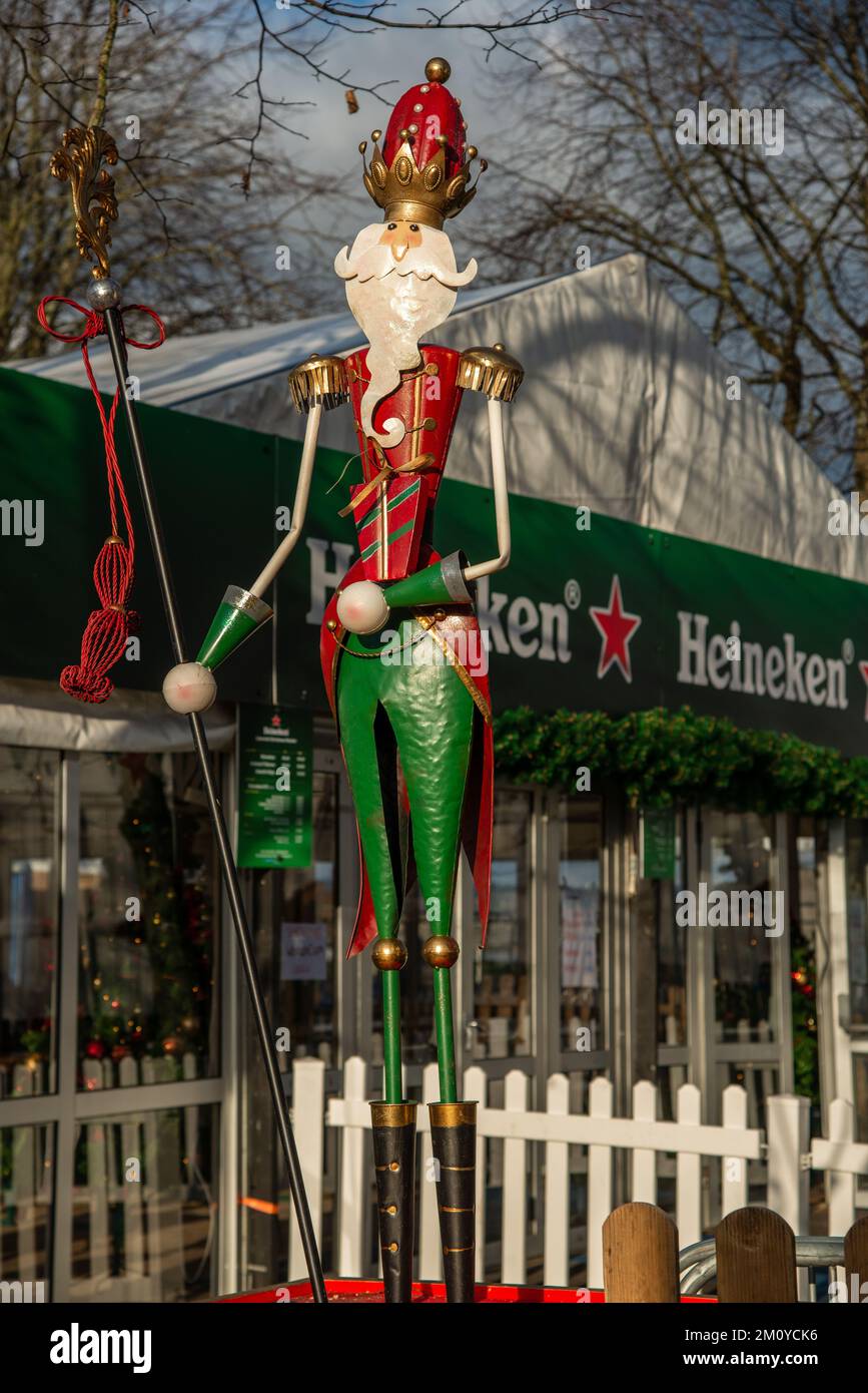 Noël Limerick , patinoire dans le centre-ville et une foire colorée comprenant un carrousel, Limerick,Irlande,décembre,04,2022 Banque D'Images