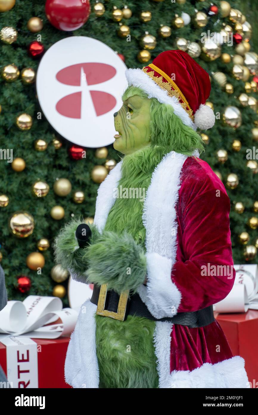 Grinch Noël présent chapeau arbre, arbre de noël décoration de fond, mexique Banque D'Images