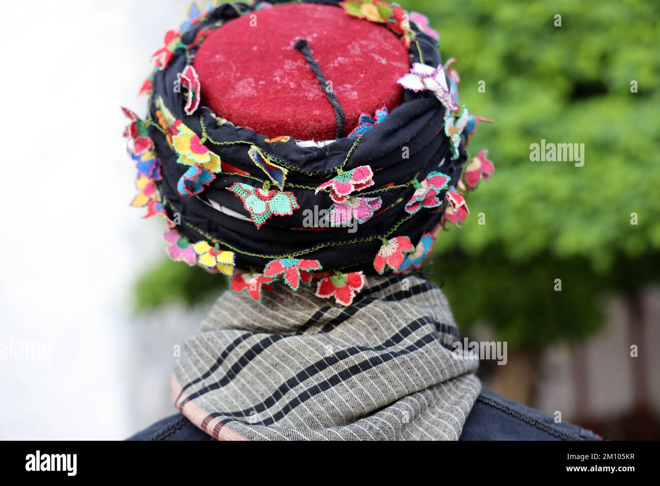 Turquie, Mugla, festival culturel local Mentese folklore (efe zeybek) vêtements pour hommes et femmes Banque D'Images