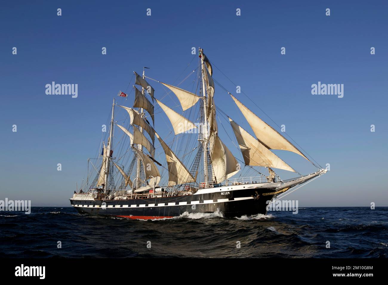 Barque française Belem, course de grands navires au large de Lisbonne, 2016 Banque D'Images