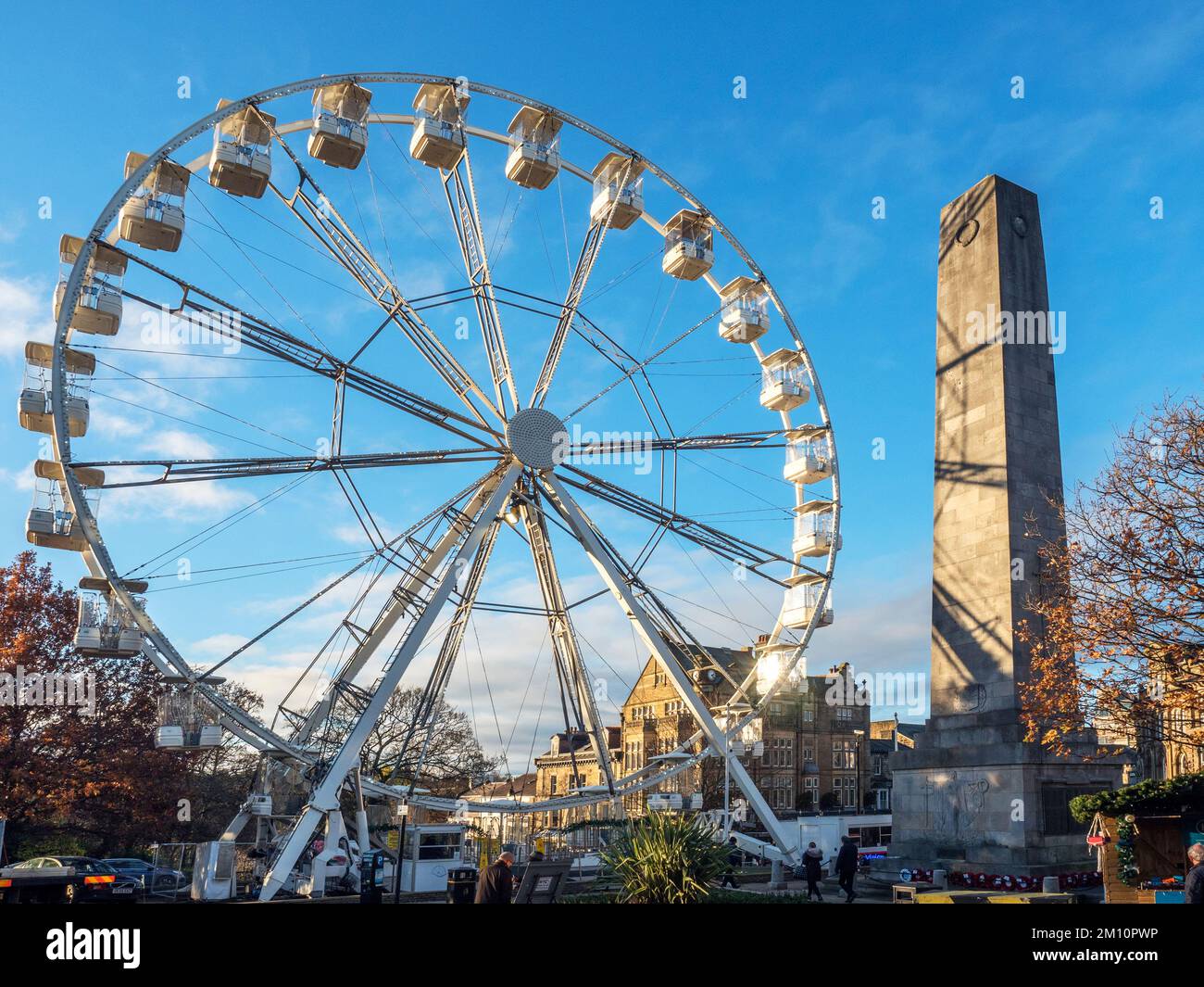 Grande roue à Harrogate Christmas Market en décembre 2022 Harrogate North Yorkshire England Banque D'Images
