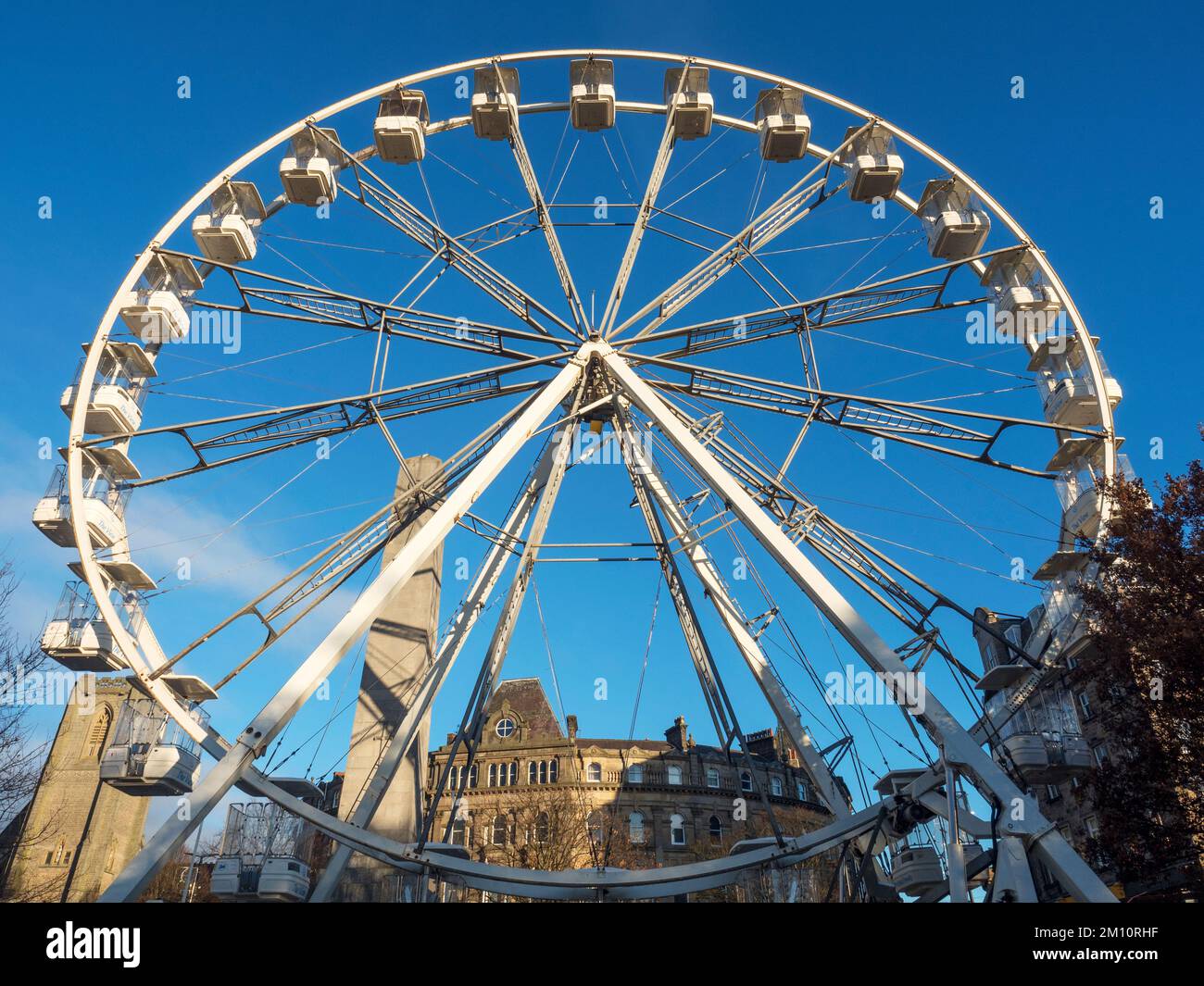 Grande roue à Harrogate Christmas Market en décembre 2022 Harrogate North Yorkshire England Banque D'Images