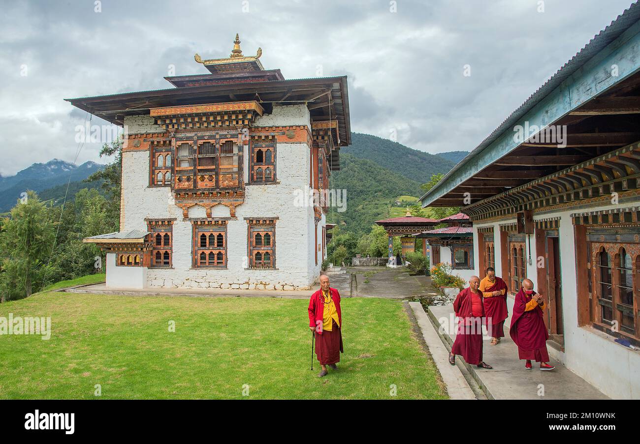 Moines bouddhistes au Temple Thinleygang Lhakhang Bhoutan Banque D'Images