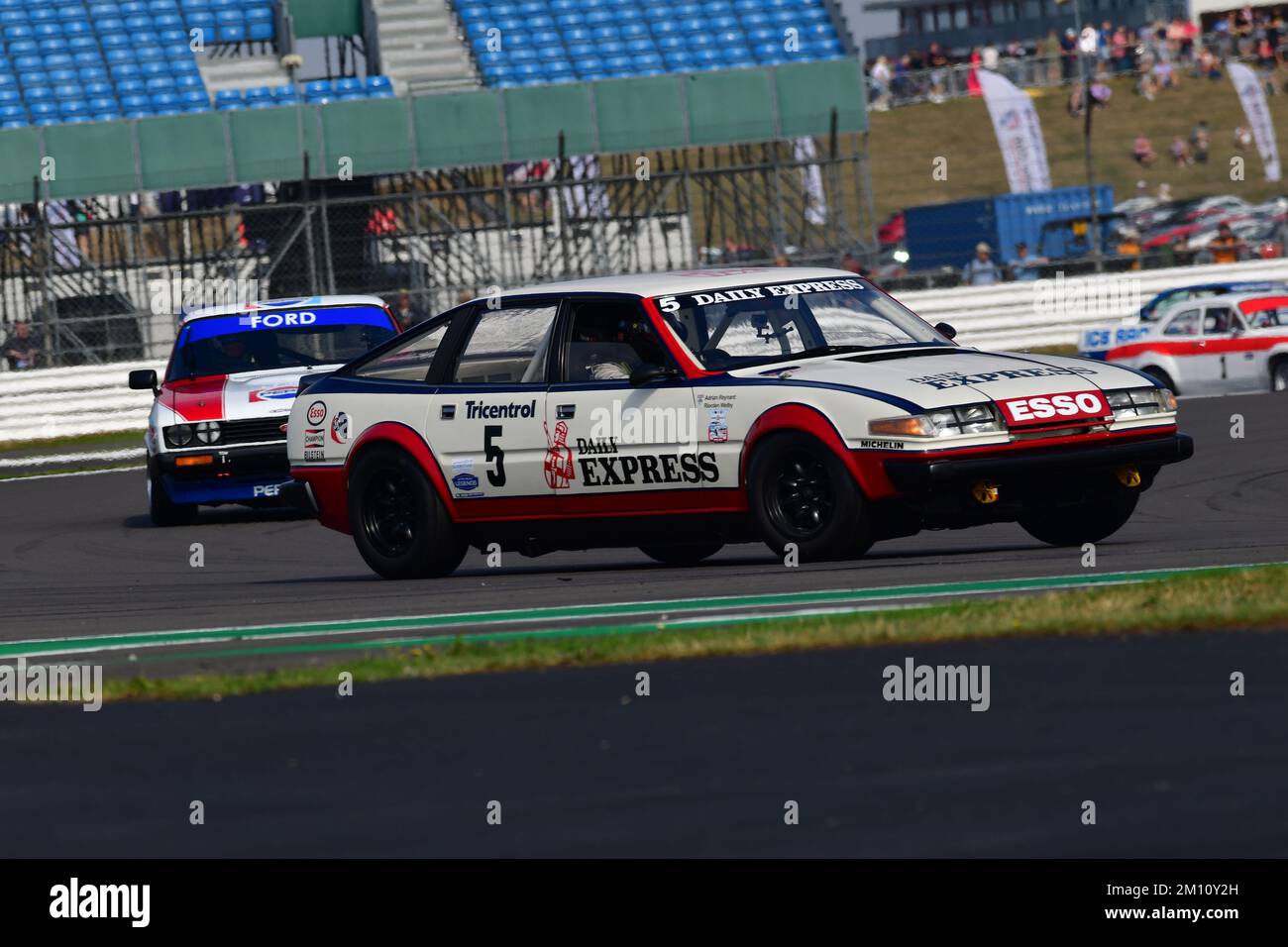 Adrian Reynard, Riorden Welby, Rover SD1, une grille impressionnante pour le Tony dron Memorial Trophy pour les voitures de tourisme historiques de MRL, une course de 45 minutes sur le Banque D'Images