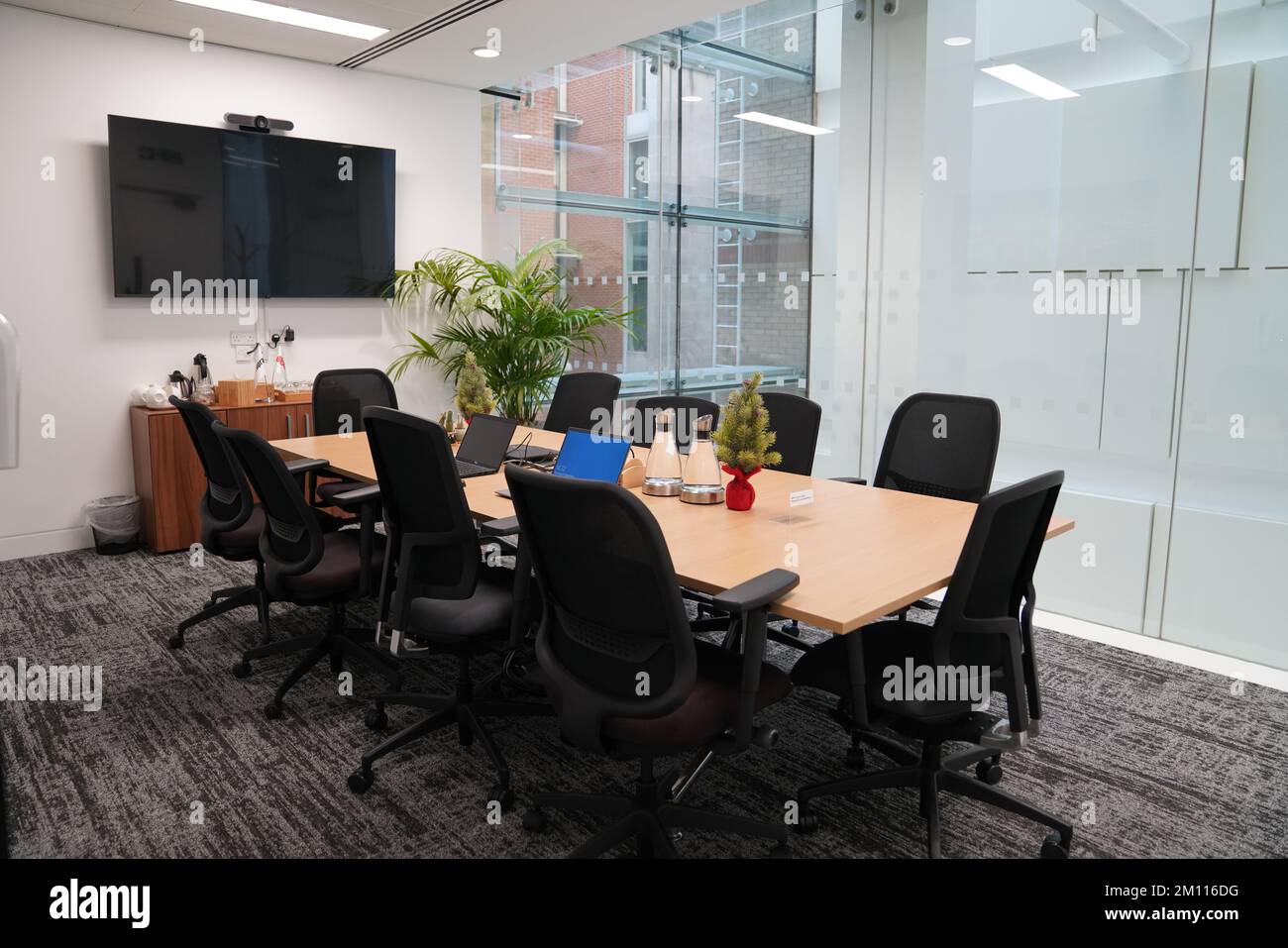 Salle de réunions meubles Banque de