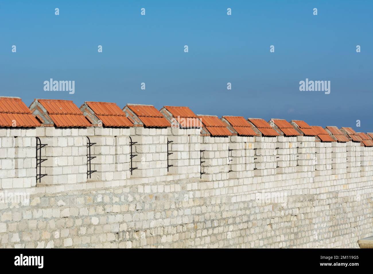 Tighina mur de forteresse contre ciel bleu en novembre, Bendery, Transnistrie non reconnue, Stinga Nistrului, Moldavie. Banque D'Images