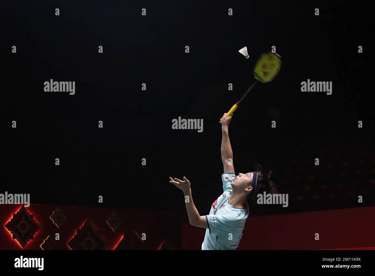 Bangkok, Thaïlande. 09th décembre 2022. Kodai Naraoka du Japon vu en action pendant le Badminton Menís double dans les finales du Tour mondial HSBC BWF 2022 au Stade Nimibutr. Kodai Naraoka a remporté le prix de lu Guang zu 2-0 (21-19, 21-15). Crédit : SOPA Images Limited/Alamy Live News Banque D'Images