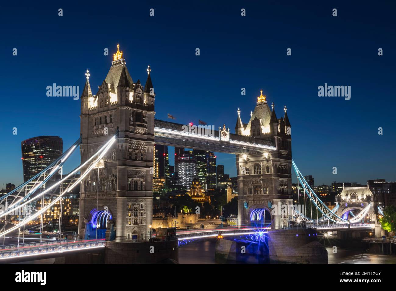 Tower Bridge at Night, London, England Banque D'Images