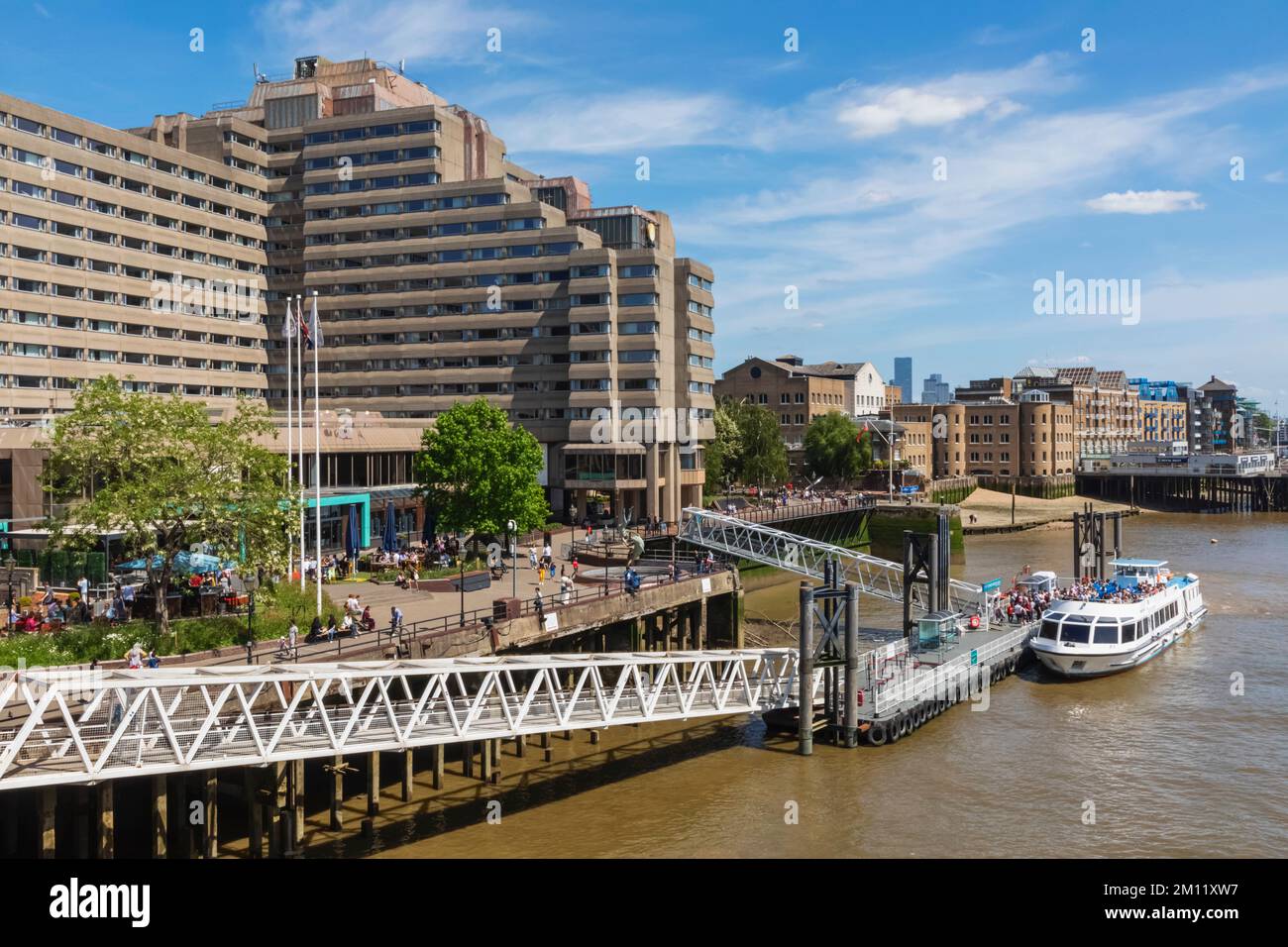 The Tower Hotel, St Katharine Docks Marina, Tower Hamlets, Londres, Angleterre Banque D'Images