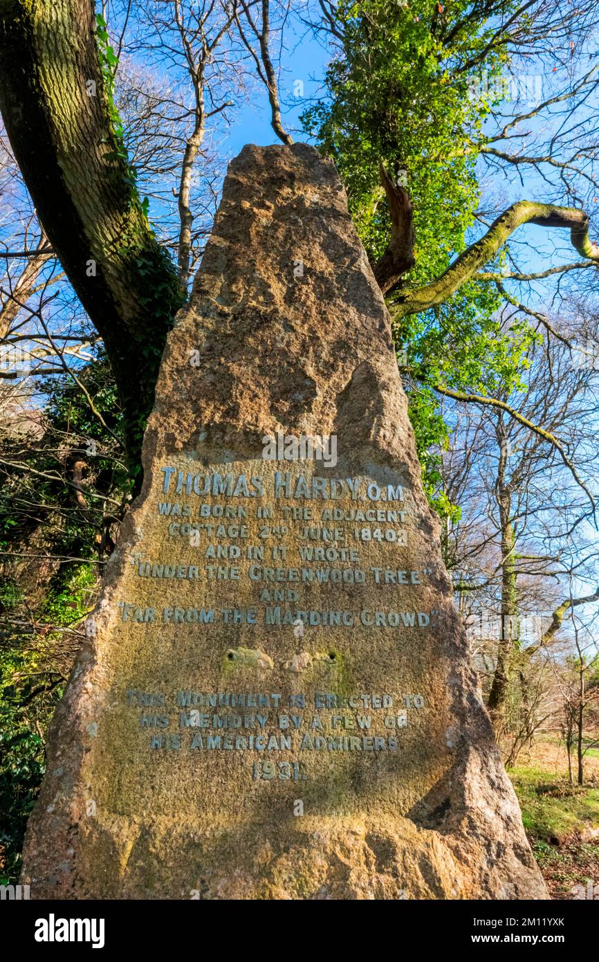 Angleterre, Dorset, Dorchester, Hardy's Cottage, Higher Bockhampton Village, Le lieu de naissance de l'auteur anglais Thomas Hardy, Thomas Hardy Memorial Monument offert par ses admirateurs américains en 1931 Banque D'Images