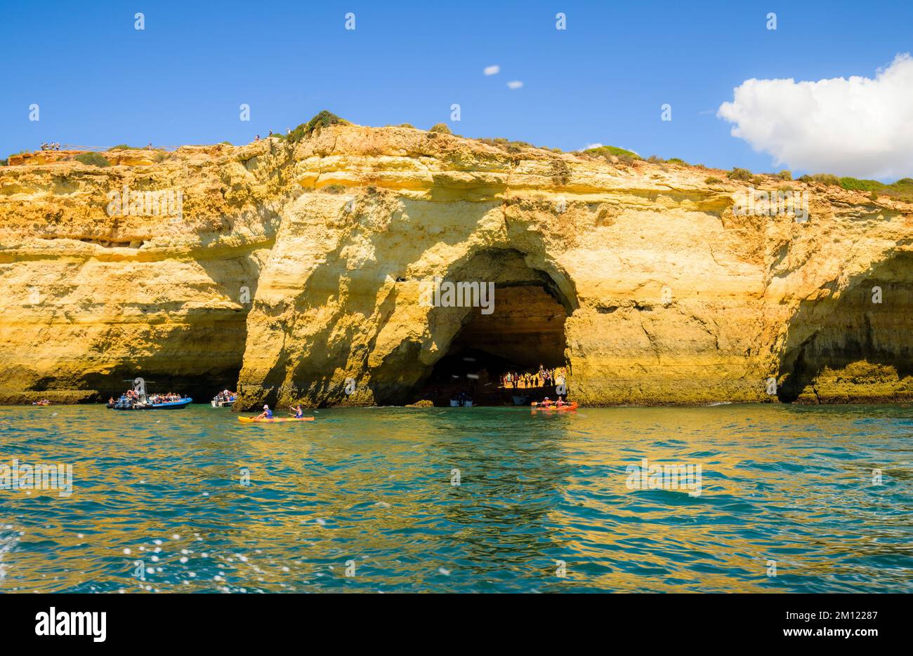 Benagil, la grotte la plus célèbre de l'Algarve, le quartier de Faro, le Portugal, l'Europe Banque D'Images