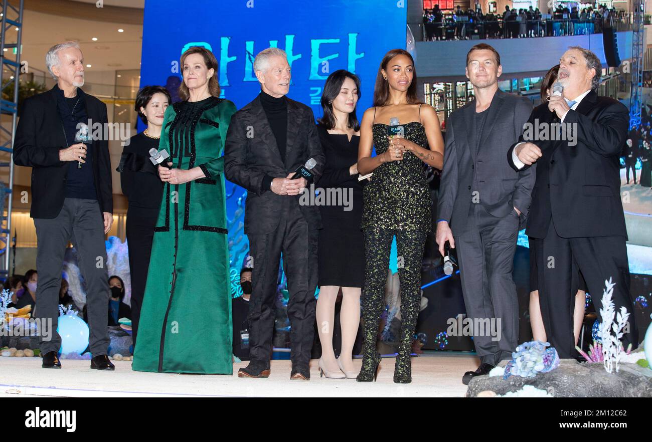 Le cinéaste canadien James Cameron, l'actrice Sigourney Weaver, l ...