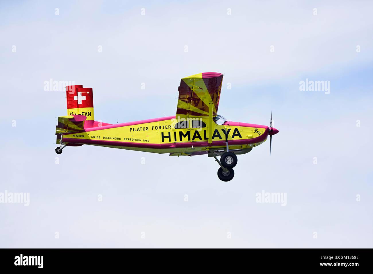 Vintage Aircraft, Pilatus 6, porter, Yeti, N283SW, En vol, Stanserhorn, Canton de Nidwalden, Suisse, Europe Banque D'Images