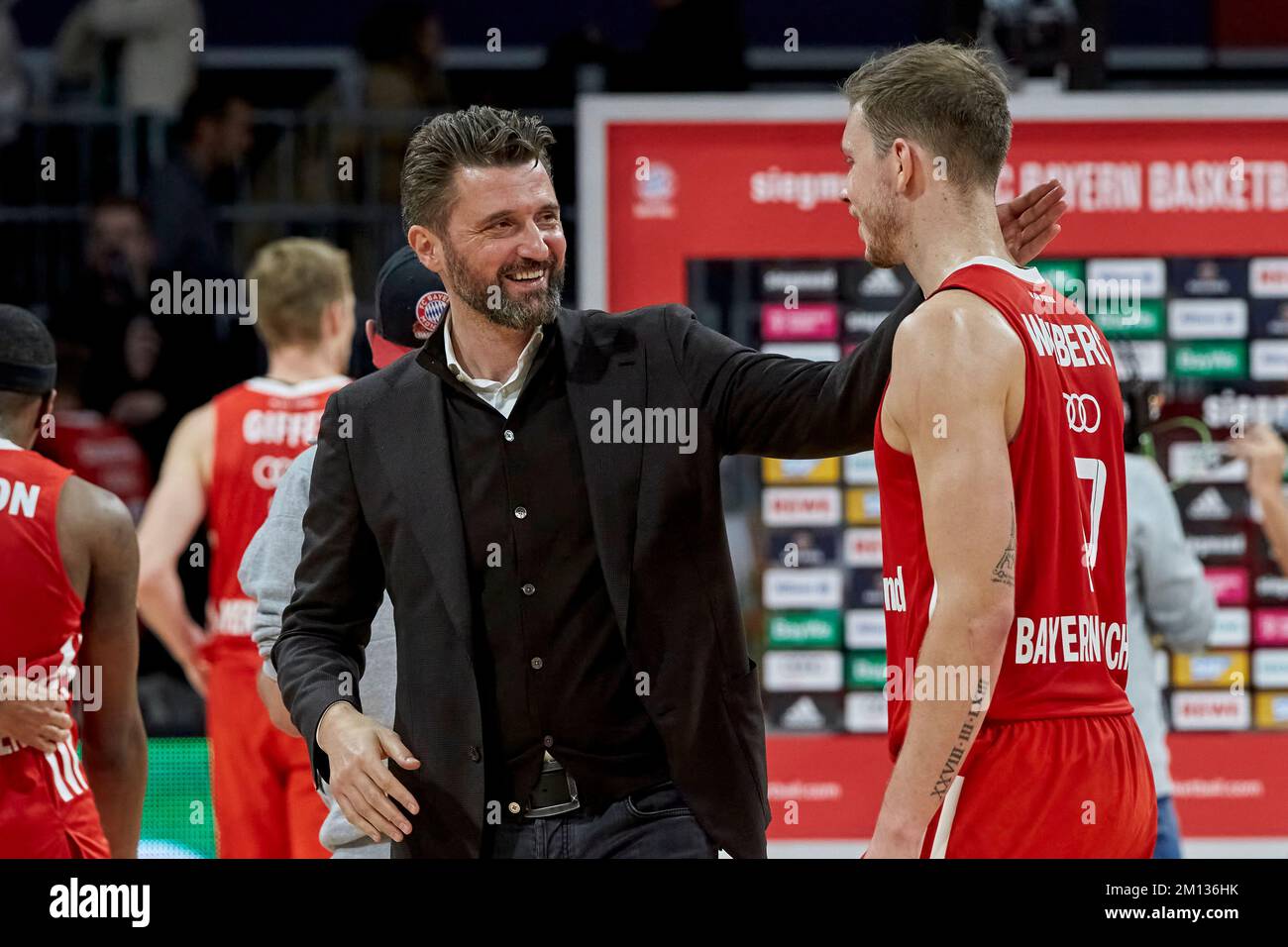 2022/23 DBB BBL | FC Bayern München vs EWE paniers Oldenburg. PESIC Marko (FC Bayern Basketball FCBBGF). WIMBERG Niklas (FC Bayern München FCBB17) Banque D'Images