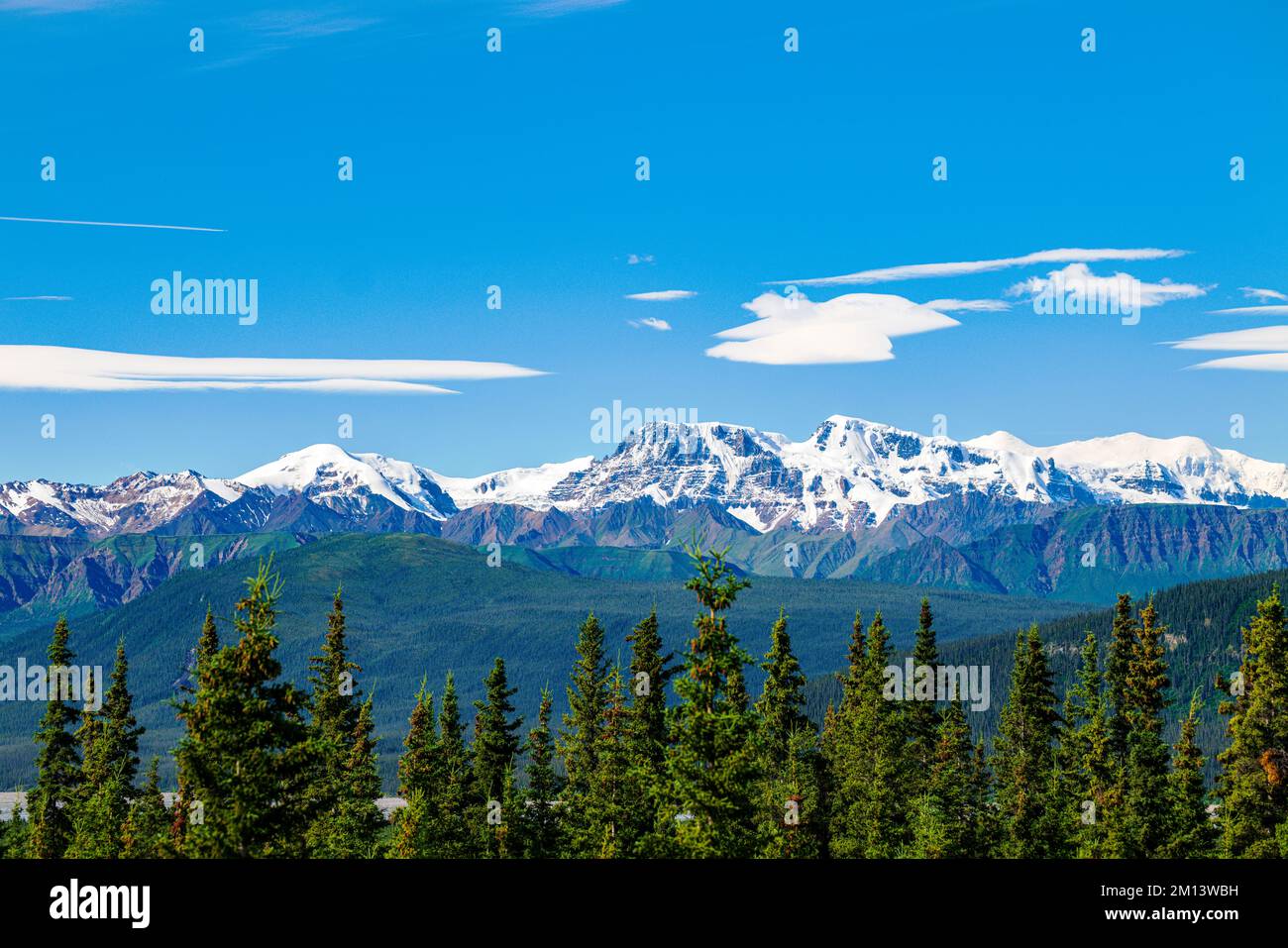 Snow capped St. Montagnes Elias; parc national Kluane; route de l'Alaska; territoire du Yukon; Canada Banque D'Images