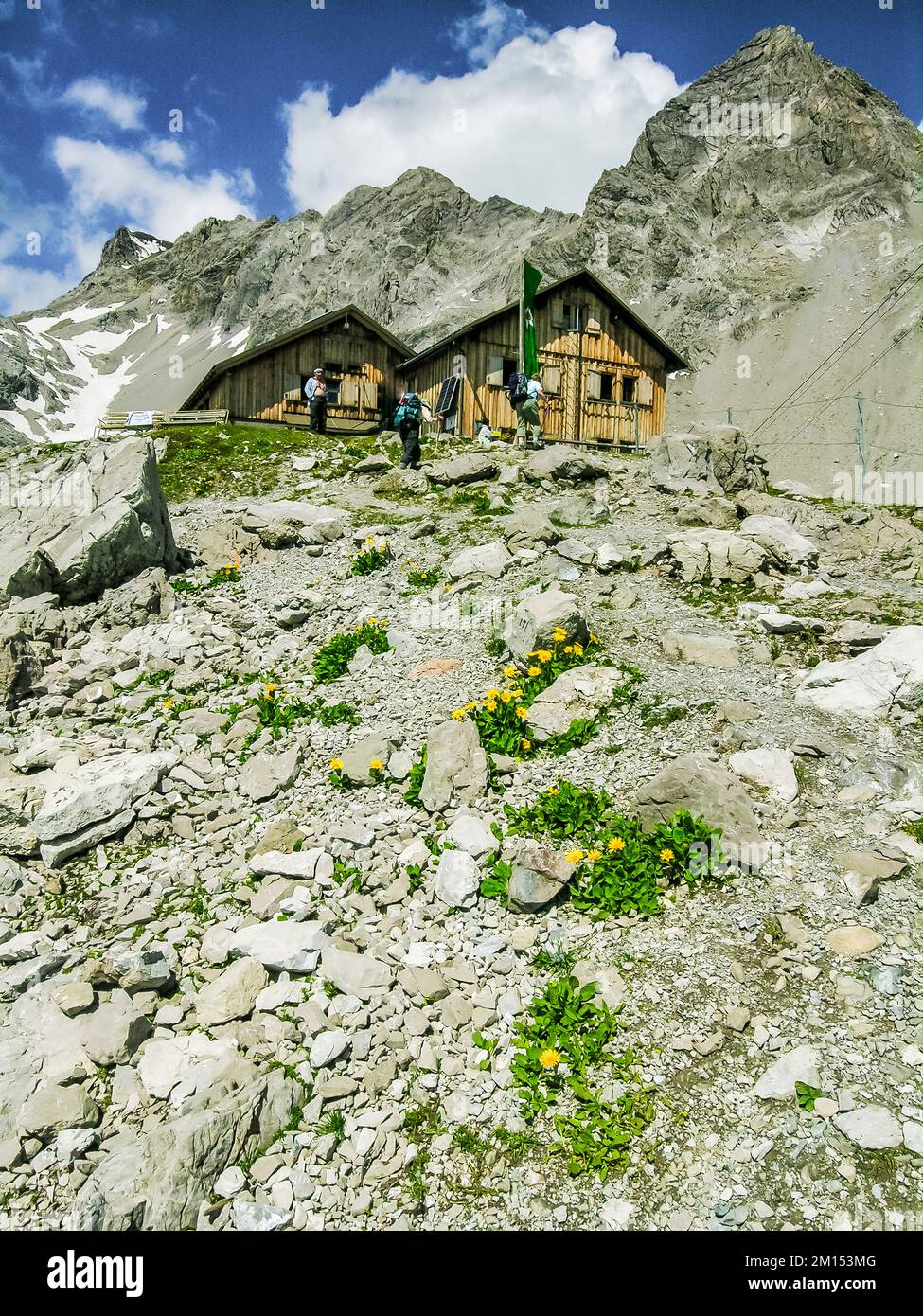 L'image est de l'ancien refuge de montagne Totalp Hut qui a été totalement détruit par une avalanche en 2018. La cabane est située dans les Alpes Ratikon de l'Autriche occidentale et appartient à la section Vorarlberg du Club alpin autrichien OeAV. La cabane a depuis été réconstruite. Banque D'Images