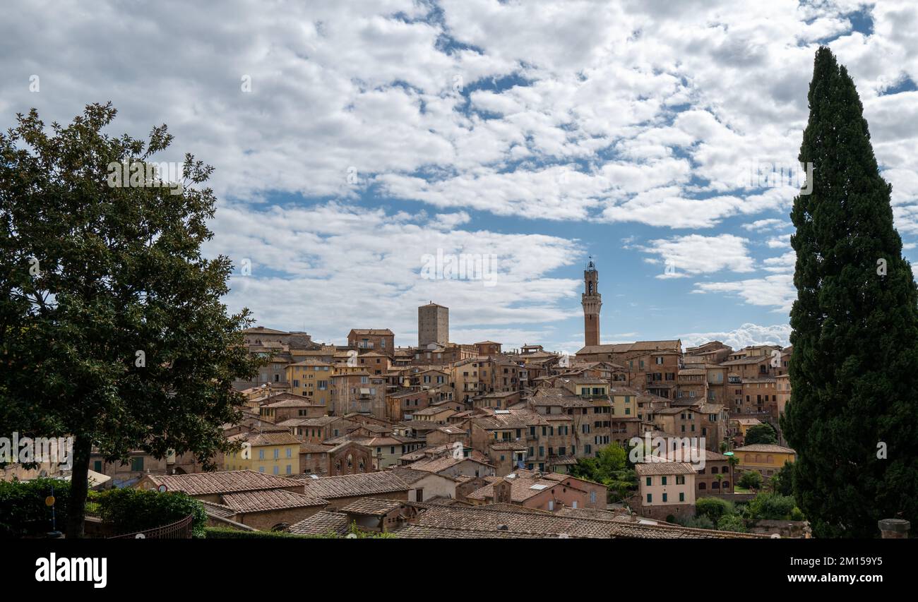 Vue sur la ville de Sienne, Italie Banque D'Images