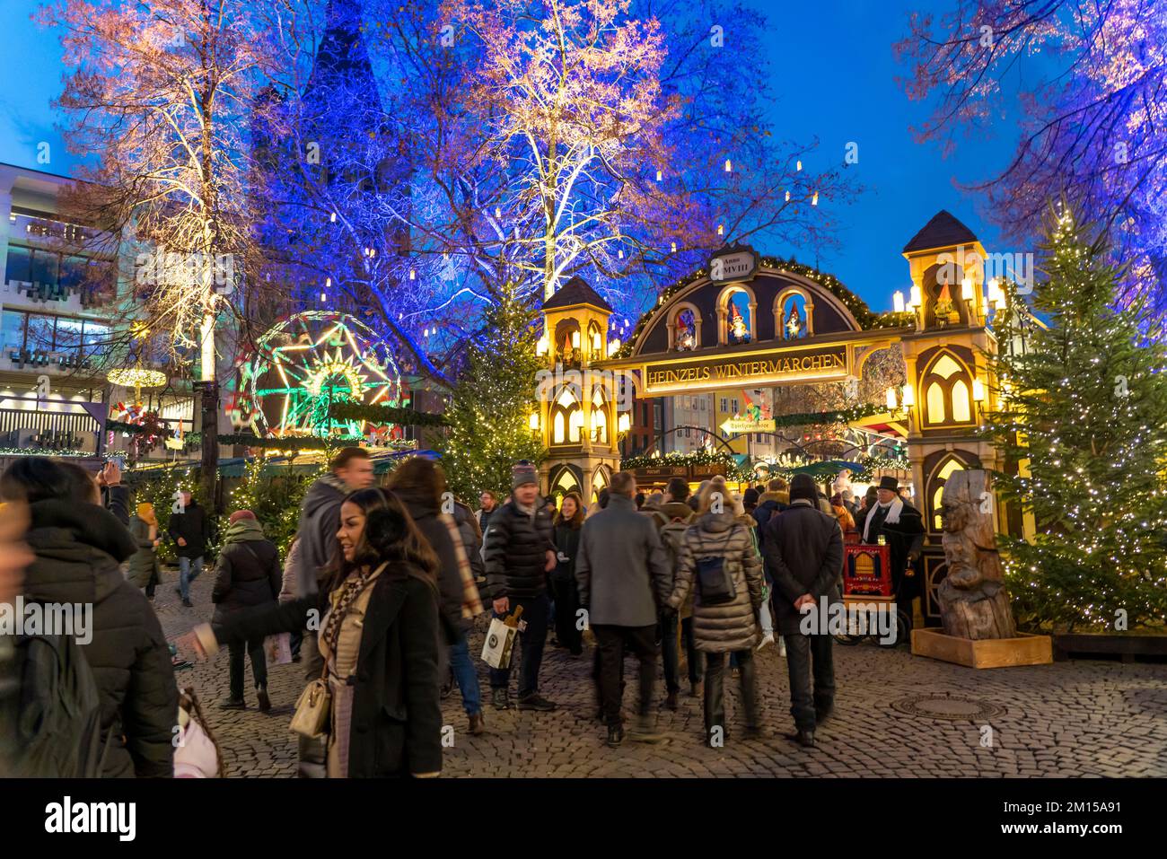 Marché de Noël, à l'Alter Markt dans la vieille ville de Cologne, NRW, Allemagne Banque D'Images