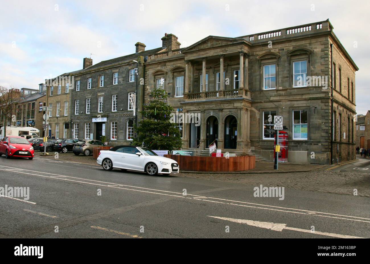 Vue sur le centre-ville, Skipton, North Yorkshire, Royaume-Uni, Europe Banque D'Images