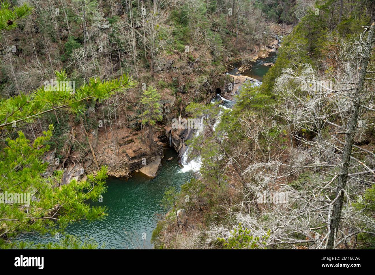 Tallulah Falls, au nord-est d'Atlanta, Habersham & Rabun County, Géorgie. Il s'agit d'une série de six chutes d'eau en cascade à travers l'ancienne gorge de Tallulah Banque D'Images