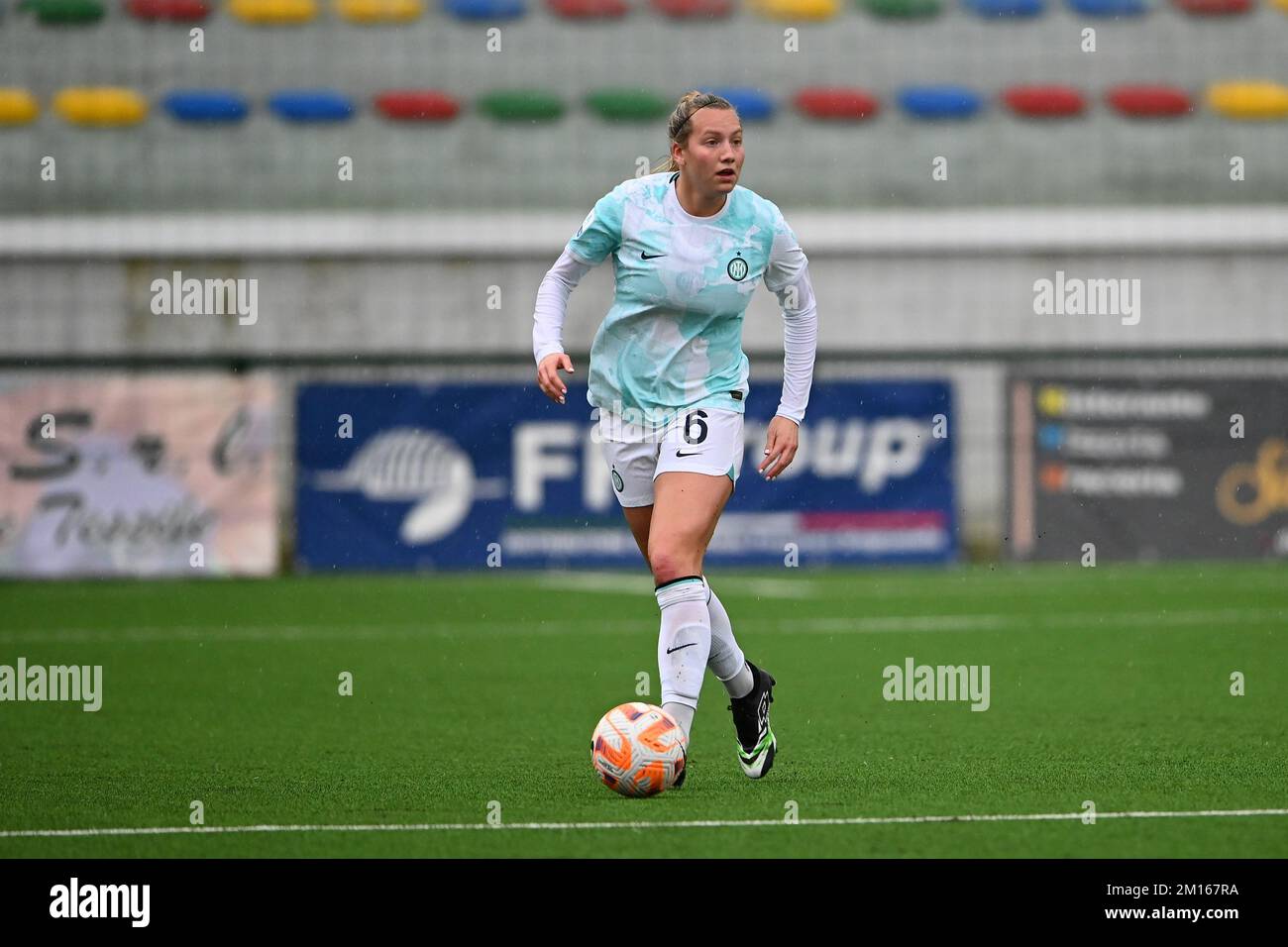 PALMA CAMPANIA, ITALIE - DÉCEMBRE 10: Irene Santi de Internazionale pendant la série des femmes Un match entre les femmes Pomigliano CF et FC Internazionale femmes au Stadio Comunale sur 10 décembre 2022 à Palma Campania Italie. Photo de Nicola Ianuale crédit: Nicola Ianuale/Alay Live News Banque D'Images