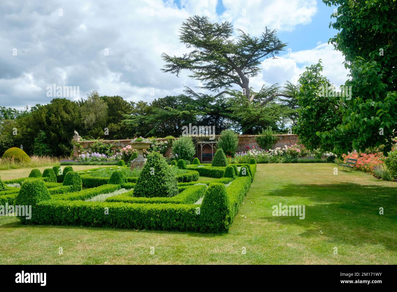 Hall et jardins de Helmingham Banque D'Images