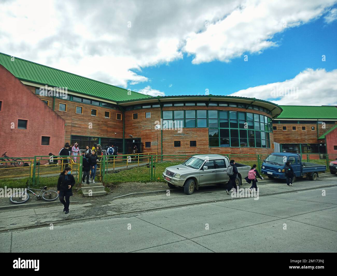 École à Puerto Williams, l'île de Navarino, Tierra del Fuego, monde la plus au sud de la ville, puerto williams, antactica, chili, amérique du Sud Banque D'Images