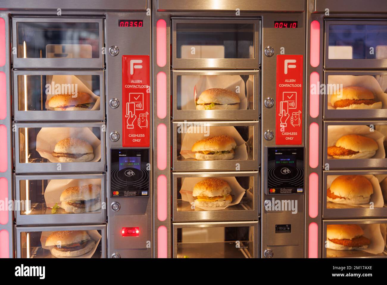 Distributeur automatique d'aliments de préparation rapide, Amsterdam,  Pays-Bas Photo Stock - Alamy