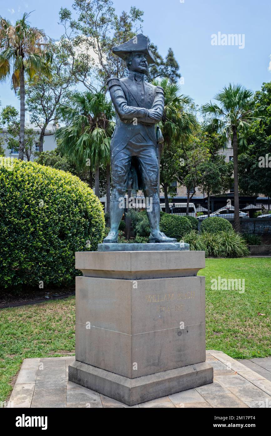 Statue du Vice-amiral William Bligh - gouverneur de Nouvelle-Galles du Sud Australie et capitaine du HMS Bounty au port de Sydney, Sydney, Australie, le 9 décembre 2022 Banque D'Images