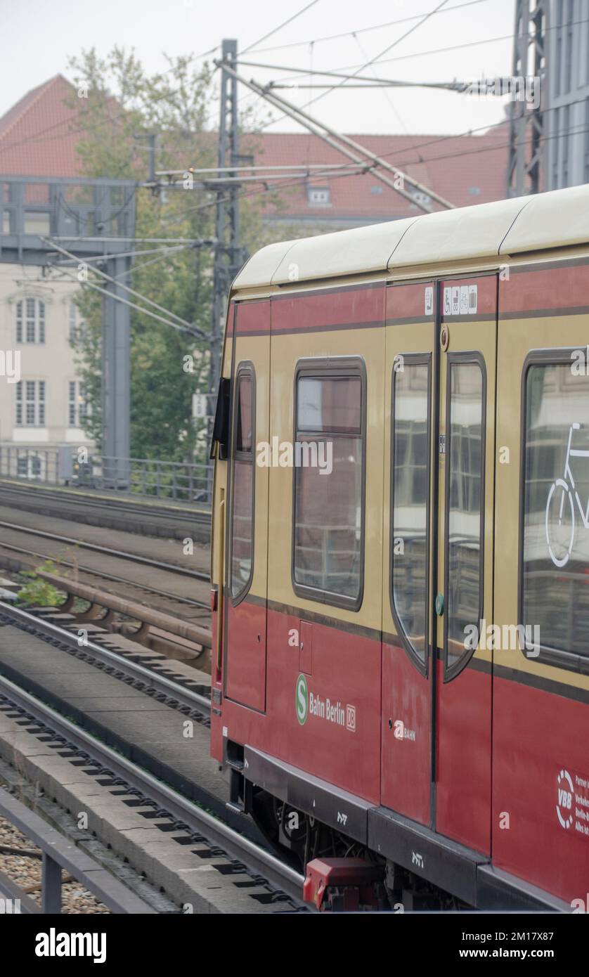 Berlin septembre 2019 : photo d'un train du S-Bahn de Berlin Banque D'Images