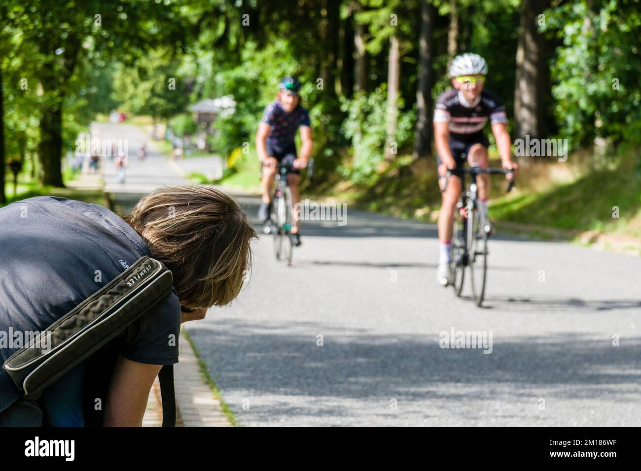 Robert Petzold, le nouveau titulaire du championnat du monde en 24 heures de montée en vélo pendant son trajet, accumulant 22.622,6 mètres d'altitude Banque D'Images